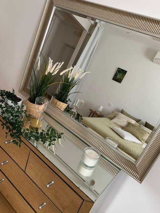 Interno4Home: In Centro Storico Con Posto Auto Ferrara Exteriér fotografie