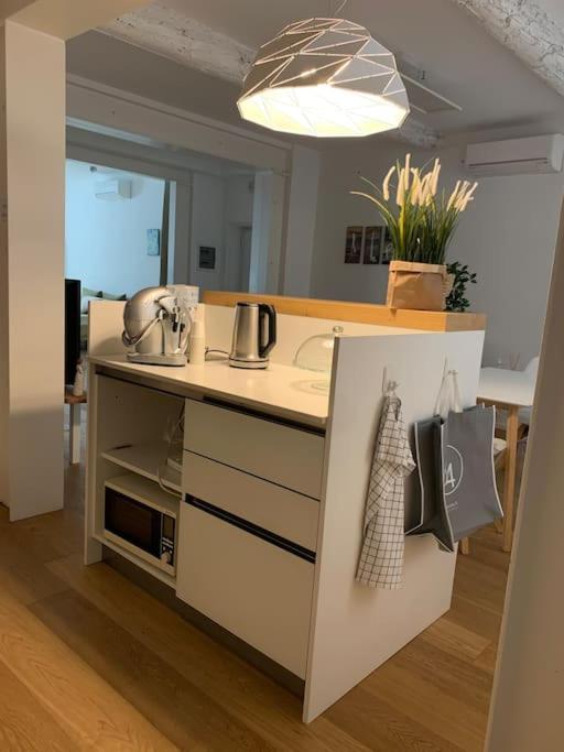 Interno4Home: In Centro Storico Con Posto Auto Ferrara Exteriér fotografie