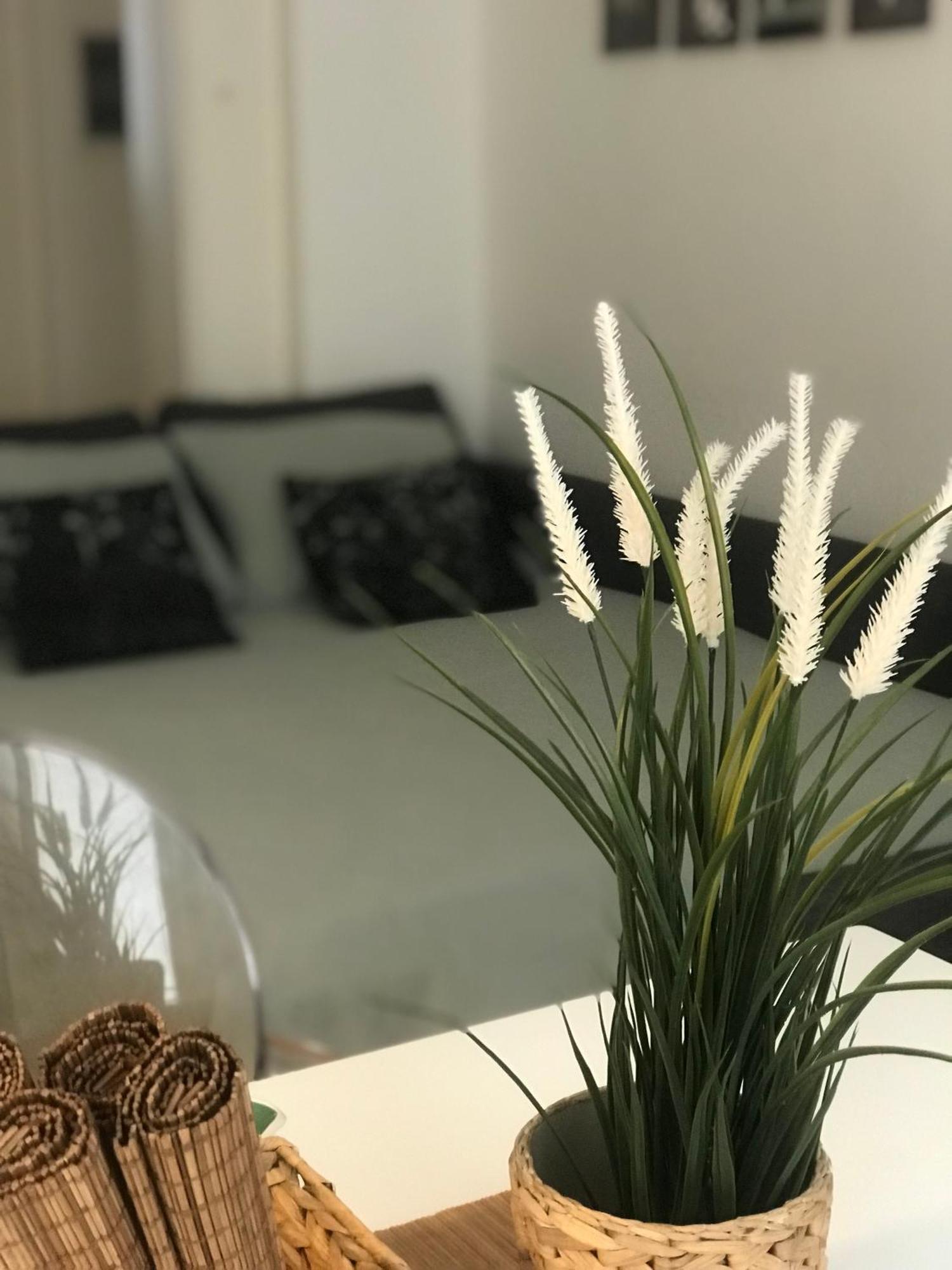 Interno4Home: In Centro Storico Con Posto Auto Ferrara Exteriér fotografie